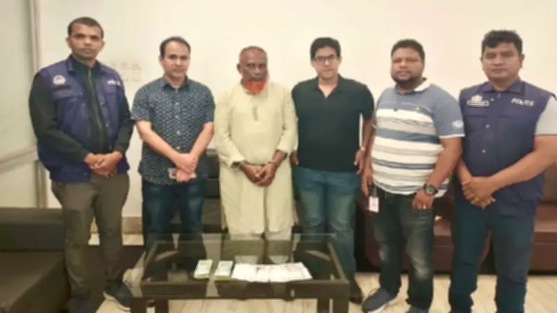 হজক্যাম্পে রিয়াল চুরি, গ্রেপ্তার ২; নিজামীপুত্র এনসিপিতে যোগ দিচ্ছেন