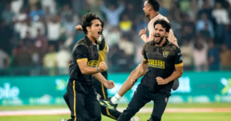 হুনাইন শাহের দাপটে পিএসএল ফাইনালে হায়দ্রাবাদ কিংসমেন