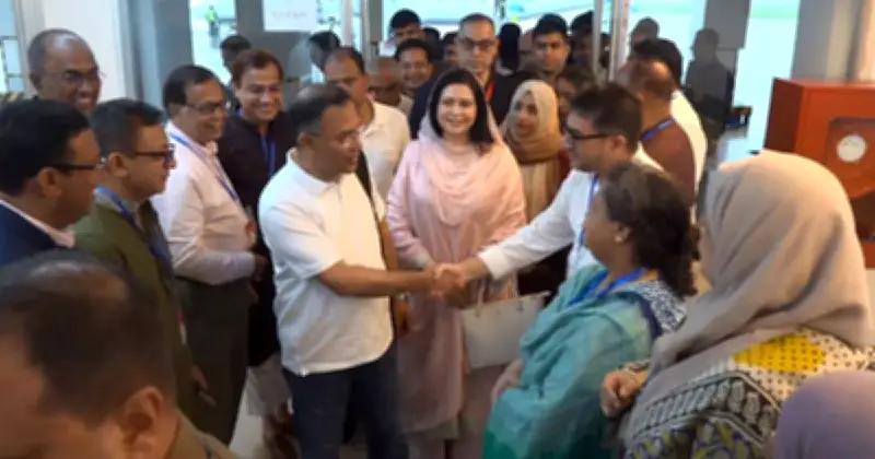 প্রধানমন্ত্রী তারেক রহমান সিলেট পৌঁছেছেন, প্রথম সফরে নানা কর্মসূচি