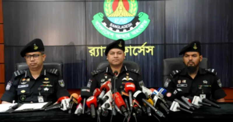 ডেমরায় আইনশৃঙ্খলা বাহিনীর পরিচয়ে ডাকাতির প্রস্তুতি, দুই গ্রেফতার