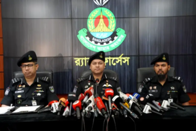 র্যাব-পুলিশ-সেনা সেজে ডাকাতি চক্রের ২ সদস্য গ্রেপ্তার