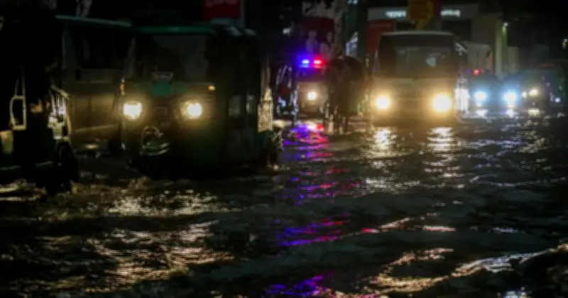 ৪৮ ঘণ্টায় ভারী বৃষ্টির পূর্বাভাস, বন্যায় ৩২ জেলায় সতর্কতা