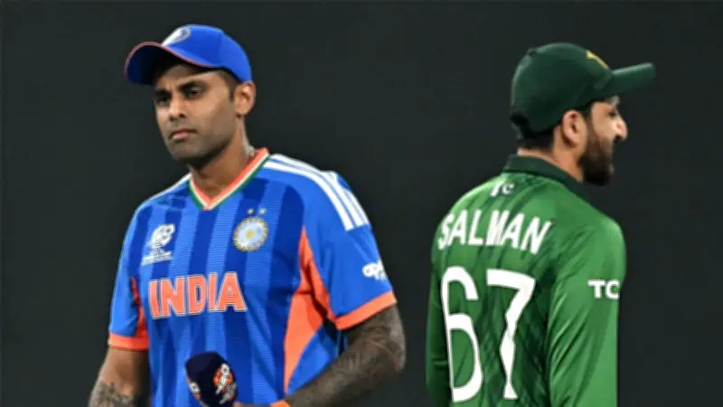 ভারতের সাথে ‘হ্যান্ডশেক’ বিতর্কে নতুন তথ্য দিলেন সালমান আগা