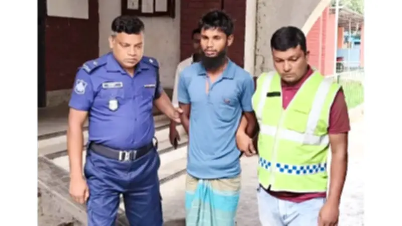স্কুলছাত্রীকে ধর্ষণচেষ্টায় যুবক আটক, রাজনীতি ও গণতন্ত্র নিয়ে মেহরাব হোসেন অপির বক্তব্য
