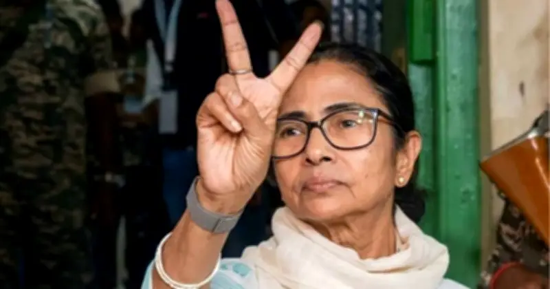 মমতার কাউন্টিং এজেন্টদের নির্দেশ: ২০০ আসন জয়ের আশা, গণনায় সতর্কতা