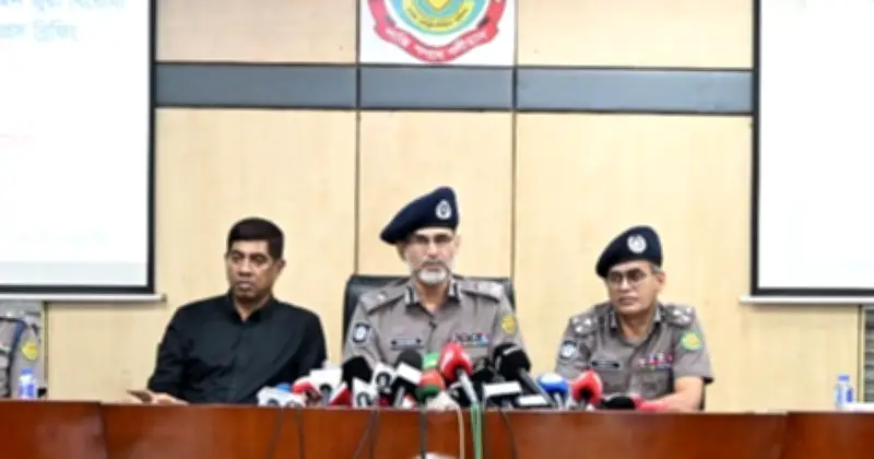 ঢাকায় চাঁদাবাজ-মাদক কারবারিদের বিরুদ্ধে বিশেষ অভিযান জোরদার