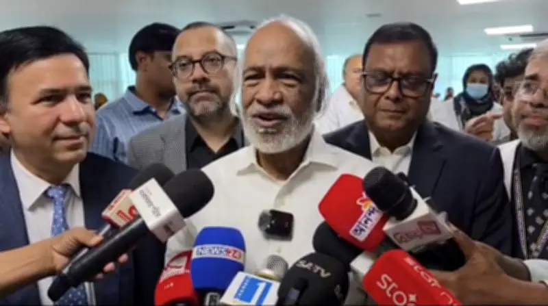 সংসদে বিরোধীদের কথা বলতে দিতে হবে: মঈন খান