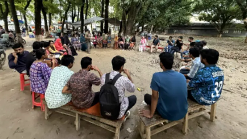 সীমিত বাজেটে বড় স্বপ্ন: ঢাকার বাইরের বিশ্ববিদ্যালয় ক্লাবের চ্যালেঞ্জ