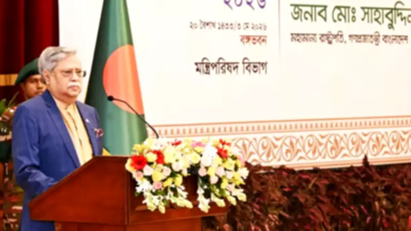 জেলা প্রশাসক সম্মেলনে রাষ্ট্রপতি অন্তর্বর্তী সরকার আমাকে ডিসিদের সঙ্গে দেখা করতে দেয়নি শপথ নিয়েছেন সংরক্ষিত নারী আসনের সংসদ সদস্যরা পূর্বধলায় বিপুল পরিমাণ ভারতীয় জিরাসহ আটক ১ চলন্ত বিমান থেকে লাফ দিলেন যাত্রী যুদ্ধে বিধ্বস্ত বিশ্ববিদ্যালয়কে ‘যুদ্ধ জাদুঘর’