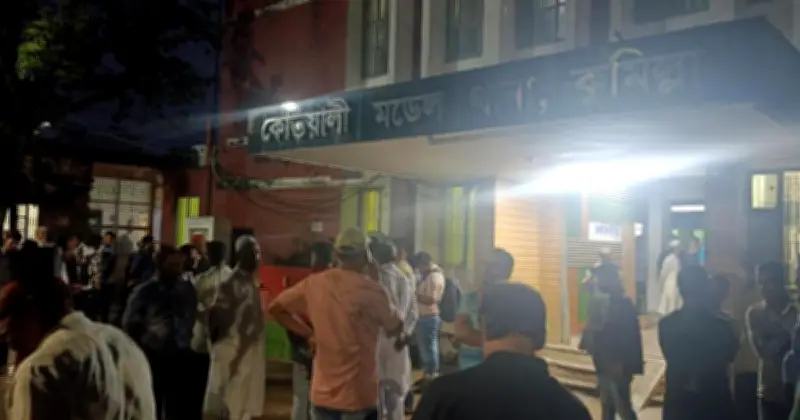 কুমিল্লায় বিএনপি নেতা আটকের প্রতিবাদে থানা ঘেরাও, ১১ ঘণ্টা বিক্ষোভ