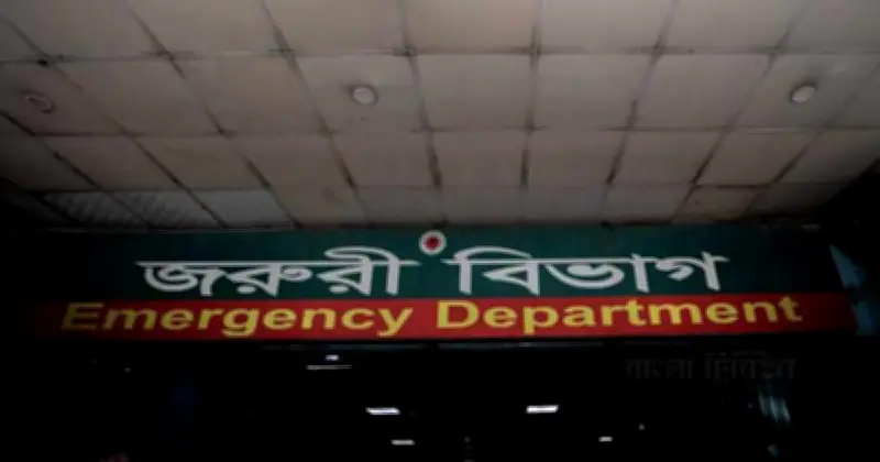 বনানীতে বাসের চাপায় মোটরসাইকেল আরোহী নিহত