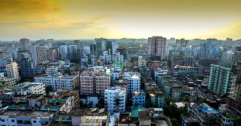 কংক্রিটের শহর ঢাকায় সবুজায়নের মাধ্যমে বায়ুদূষণ মোকাবিলা