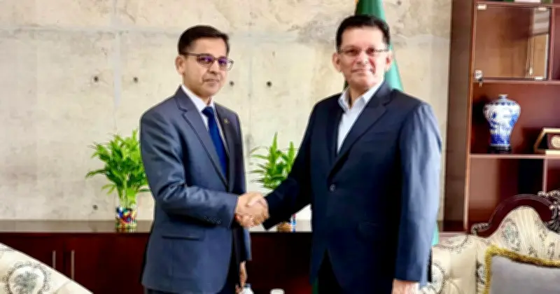 ভারতীয় হাইকমিশনারের বিদায়ী সাক্ষাৎ পররাষ্ট্রমন্ত্রীর সাথে