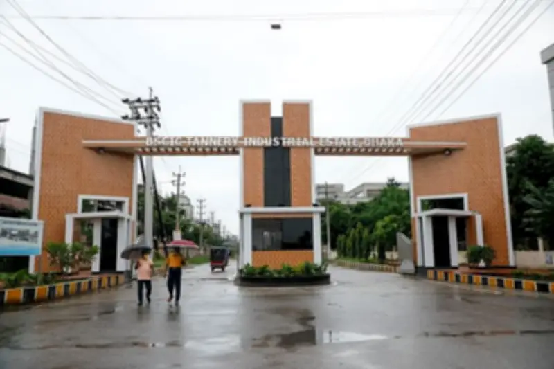 সাভারের চামড়া শিল্পনগরী বেপজার অধীনে নেওয়া অনিশ্চিত