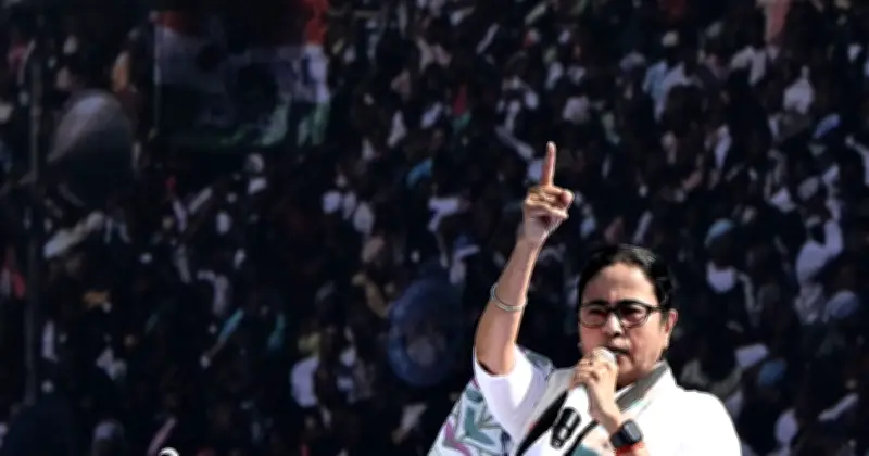 মমতা বন্দ্যোপাধ্যায়ের নির্দেশনা: গণনা কেন্দ্রে থাকুন, হাল ছাড়বেন না