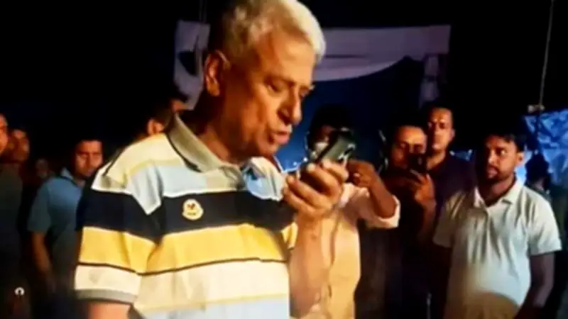 মহিলা দল নেত্রীর মেলা ভেঙে দিলেন এমপি, পশ্চিমবঙ্গে কে হচ্ছেন মুখ্যমন্ত্রী?