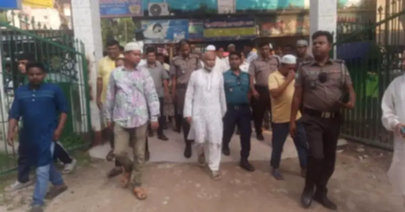 প্যারোলে মুক্তি পেয়ে বাবার জানাজায় অংশ নিলেন সাবেক পিপি জাহাঙ্গীর তুহিন