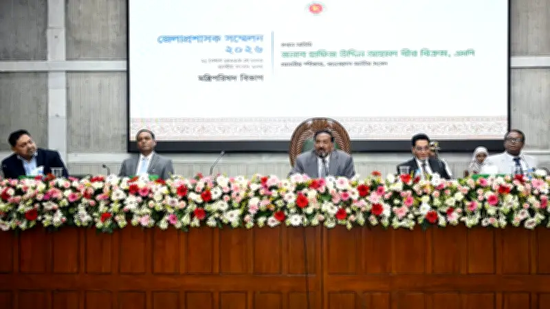গণতন্ত্র প্রতিষ্ঠায় ডিসিদের ভূমিকা তাৎপর্যপূর্ণ: স্পিকার