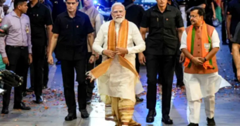 বিজেপির জয়ের পর বাংলায় প্রথম মন্ত্রিসভার সিদ্ধান্তের আভাস মোদির