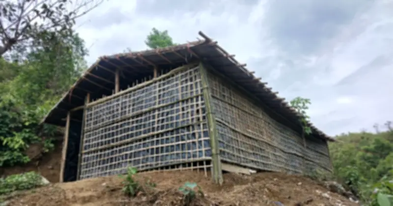 কক্সবাজারে জঙ্গলে রহস্যময় বাড়ি, মাদক চক্রের সন্দেহ