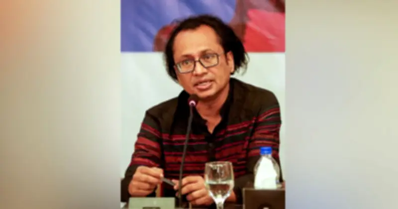 চরমপন্থা নিয়ে সতর্কতা জারি না করলে সরকার করত না: তথ্য উপদেষ্টা