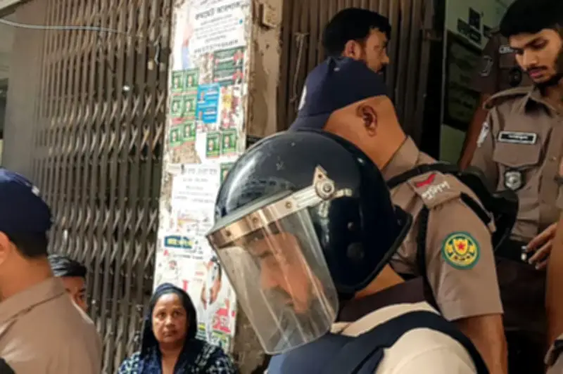 হত্যাচেষ্টা মামলায় ডিজিএফআইর সাবেক পরিচালক আফজাল নাছেরের তিন দিনের রিমান্ড