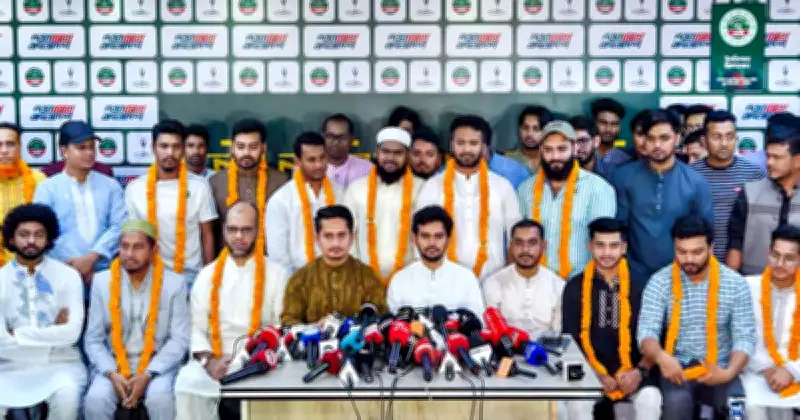 এনসিপির মুখপাত্র আসিফ মাহমুদের বিএনপির সমালোচনা