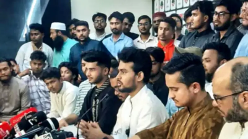 ক্রীড়া প্রতিমন্ত্রীর সঙ্গে ব্রিটিশ হাইকমিশনারের সৌজন্য সাক্ষাৎ