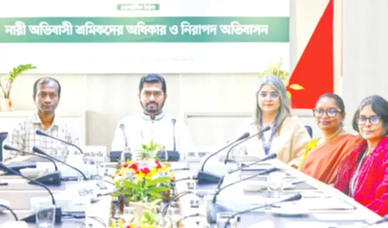 নারী অভিবাসীদের দক্ষতায় ঘাটতি, সিন্ডিকেট-দালাল চক্র বড় বাধা