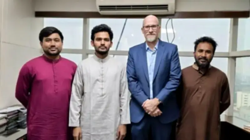 এনসিপি কার্যালয়ে মার্কিন কূটনীতিক টানা ৫ ঘণ্টা, ফুয়েল পাস সেবা বন্ধ