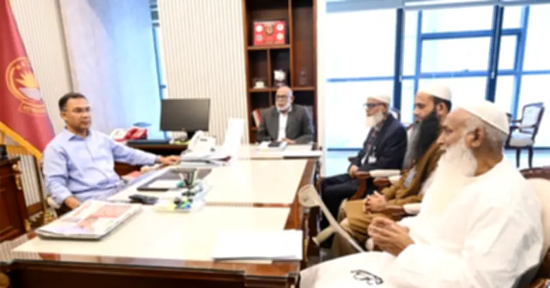 প্রধানমন্ত্রী তারেক রহমানের সঙ্গে ওয়াকফ প্রশাসকের সাক্ষাৎ