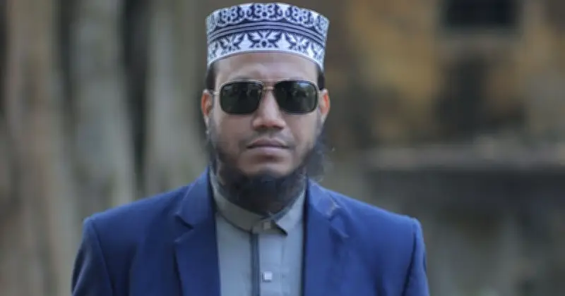কুষ্টিয়ায় সংসদ সদস্য আমির হামজা অবরুদ্ধ