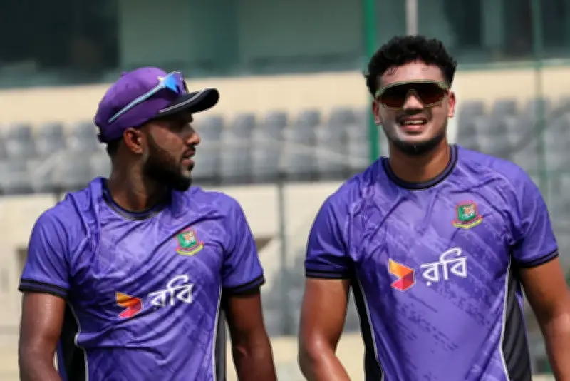 পেস বোলিংয়ে এগিয়ে বাংলাদেশ, দাবি নাজমুলের