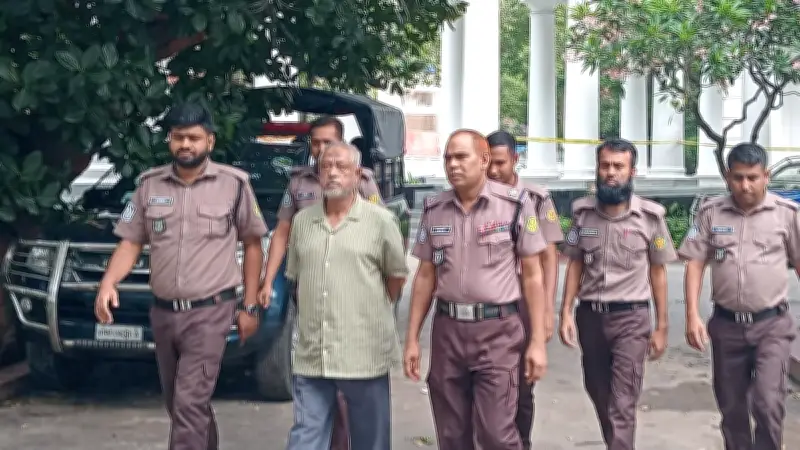 আন্তর্জাতিক অপরাধ ট্রাইব্যুনালে হাজির মাসুদ উদ্দিন চৌধুরী