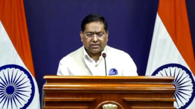 অবৈধ বাংলাদেশি ফেরত পাঠাতে ঢাকার সহযোগিতা চায় নয়াদিল্লি