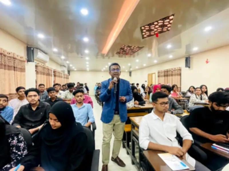 মুক্ত গণমাধ্যমই শক্তিশালী করে সমাজ ও রাষ্ট্র: কুবি আলোচনা সভা