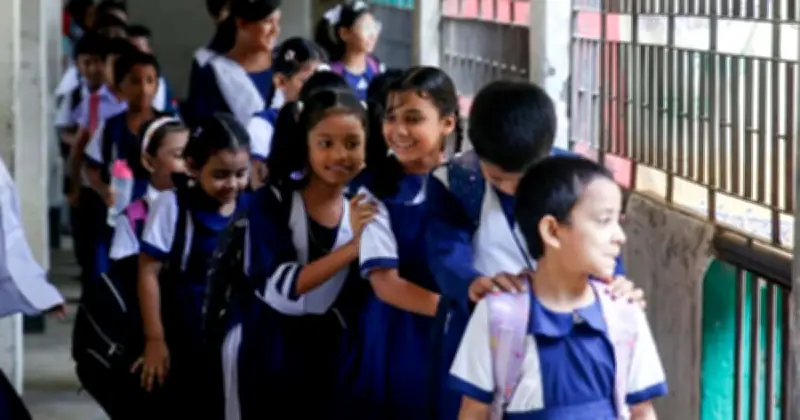 জুলাই থেকে প্রাথমিক শিক্ষার্থীদের জন্য পাটের ব্যাগ ও ইউনিফর্ম বিতরণ শুরু