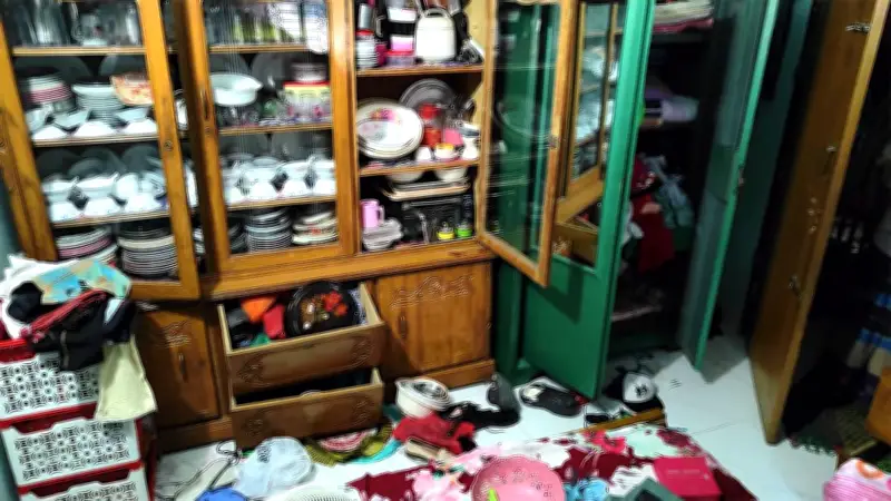 চাঁদা না পেয়ে প্রবাসীর বাড়িতে হামলা, ৪৫ লাখ টাকা লুট