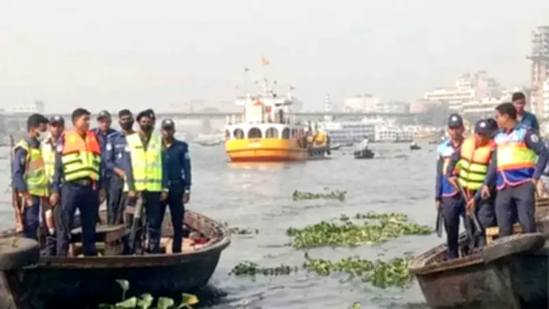 নৌ পুলিশের ট্রলারডুবি, কনস্টেবলের মৃত্যু