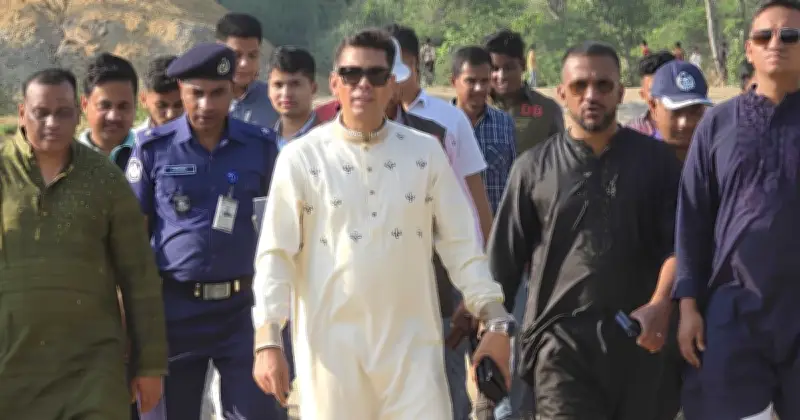 সীতাকুণ্ডে শান্তি বজায় রাখতে কঠোর পুলিশ, সন্ত্রাসীদের বিরুদ্ধে হুঁশিয়ারি