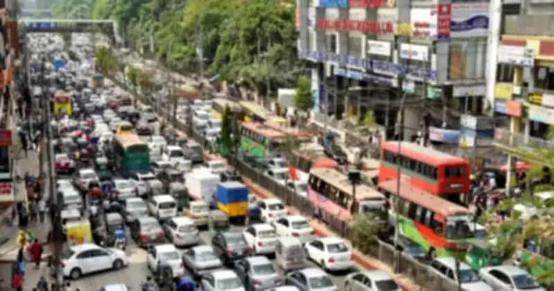 ঢাকার ট্রাফিক ব্যবস্থায় এআই ক্যামেরা: প্রযুক্তি যথেষ্ট নয়, প্রয়োজন আইনের কঠোর প্রয়োগ