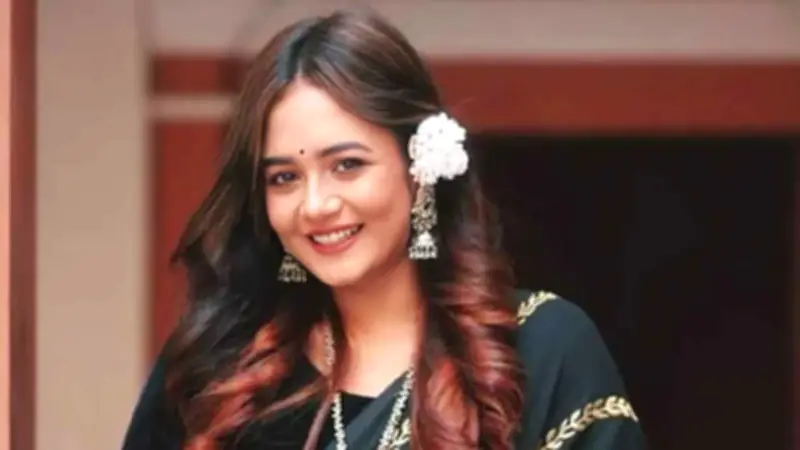 মা হচ্ছেন টিকটকার অনামিকা, শিক্ষামন্ত্রী বললেন শিক্ষকদের মানোন্নয়ন জরুরি