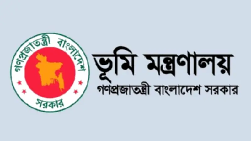 দুই বাসের মুখোমুখি সংঘর্ষে নিহত ৪, আহত ২০