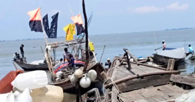 ভোলার নদীতে ভরা মৌসুমেও ইলিশ না পেয়ে হতাশ জেলেরা