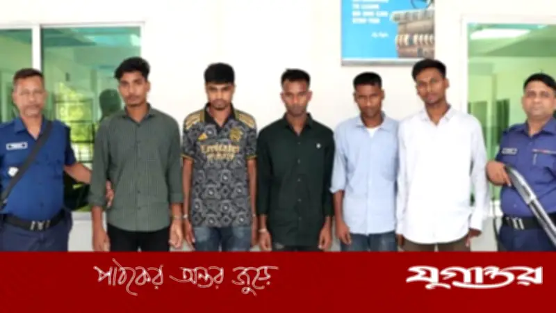 শেরপুরে কনস্টেবল নিয়োগ পরীক্ষায় ডিজিটাল ডিভাইসসহ গ্রেফতার ৫