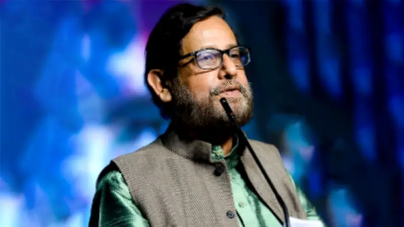 আসাদুজ্জামান নূর জামিন পেলেন, গুলশানে সাবিনা ইয়াসমিনের গান