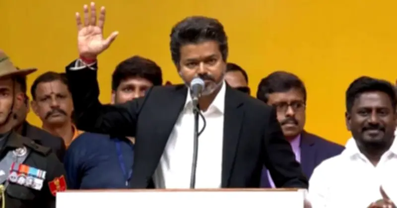 তামিলনাড়ুর মুখ্যমন্ত্রী হিসেবে শপথ নিয়ে বিজয়ের বড় ঘোষণা