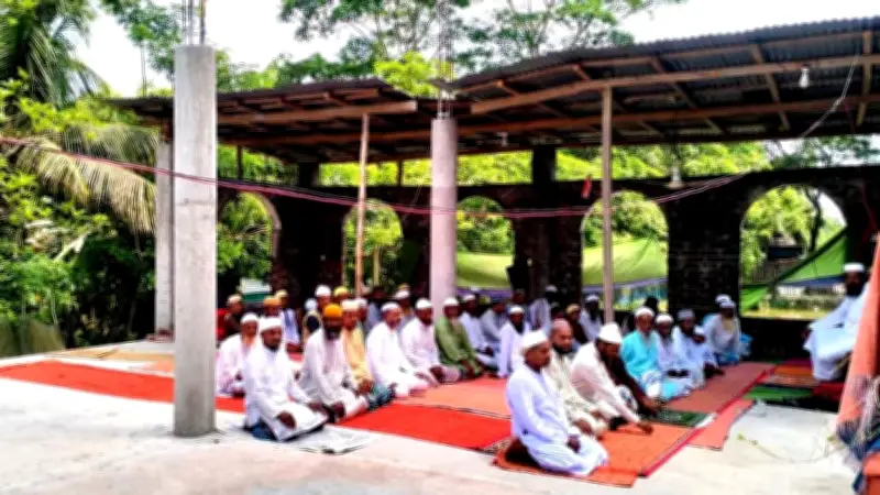 ১৫০ বছরের ইতিহাস, মাথার ওপর নেই ছাদ: কুষ্টিয়া সীমান্তে বিজিবি সতর্ক