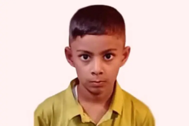 গলায় লিচুর বিচি আটকে কিশোরগঞ্জে শিশুর মৃত্যু