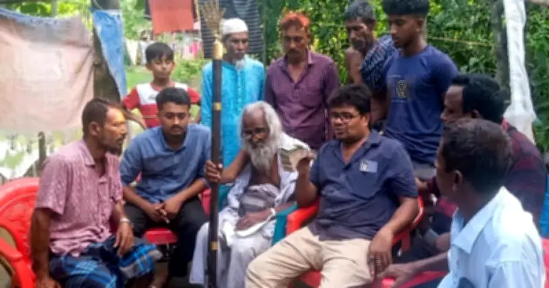 ৫৪ বছর পর সাগরে নিখোঁজ জেলে ফিরে এলেন নিজ বাড়িতে